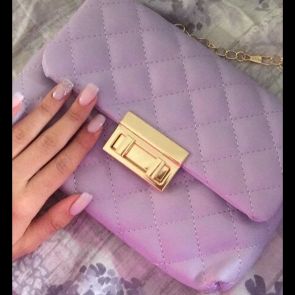 Quilted Chain Crossbody or clutch bag - Picture 7 of 14